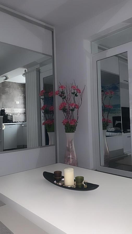 Marisole Lejlighed Constanţa Eksteriør billede